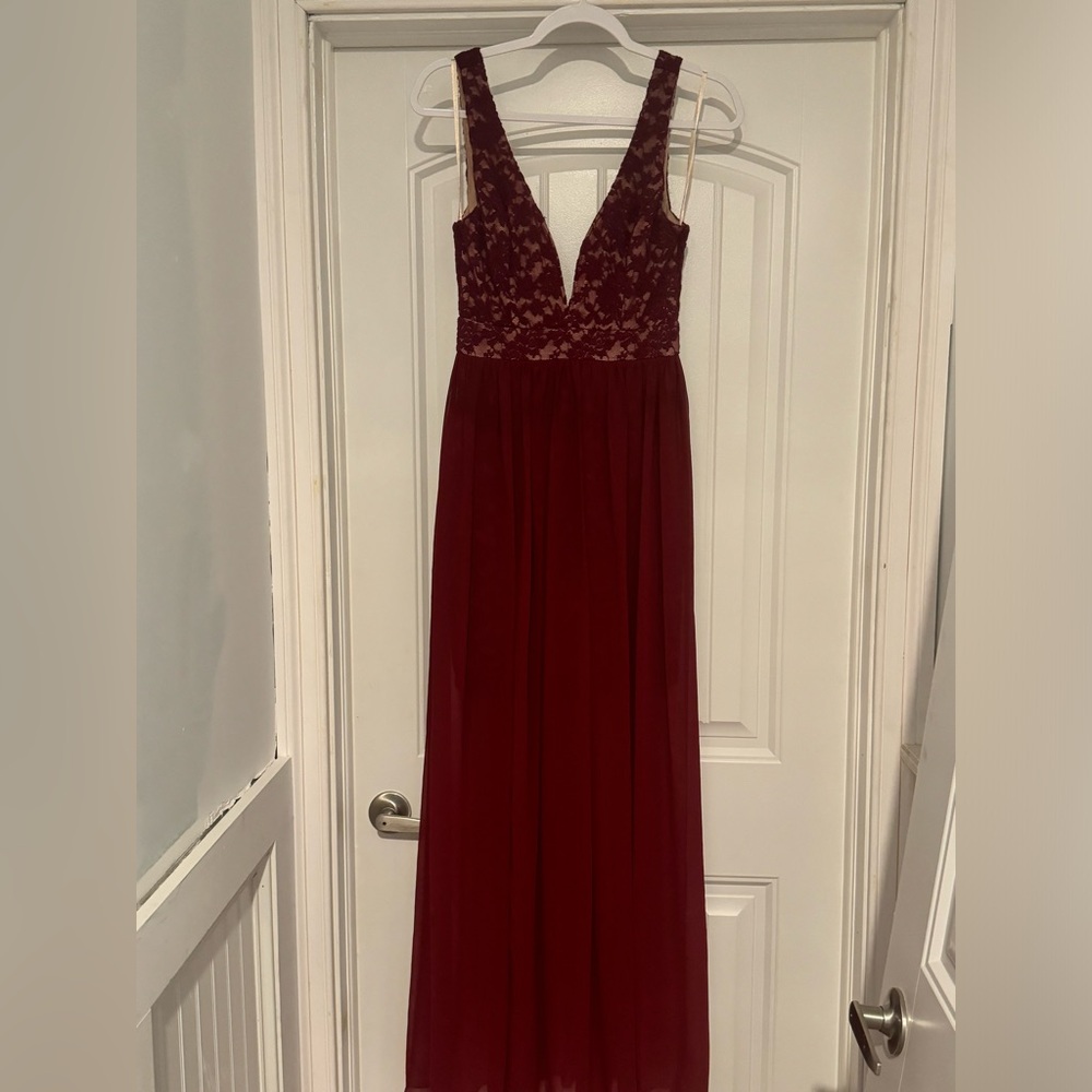Maroon Lace Dress - Picture 2 of 5